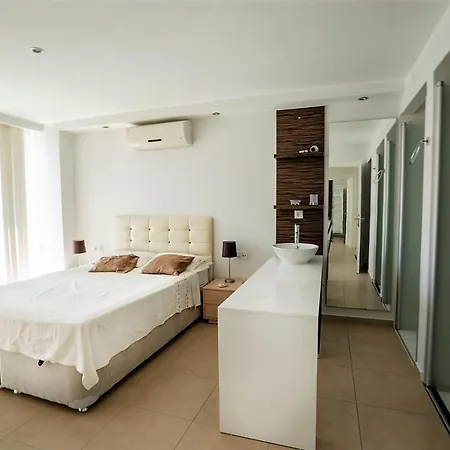 Babylon 2 Luxury Apartament *